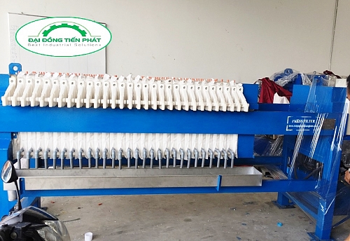 a-filter-press-consists-of-the-following-parts