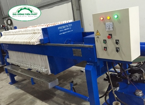 hoat-dong-cua-may-ep-loc-khung-ban